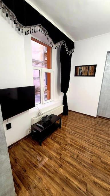 Modern Studio At Unirii Bucarest Exterior foto